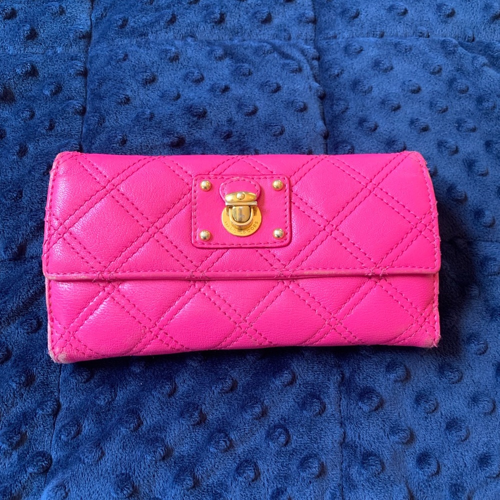 Marc Jacobs hot pink wallet